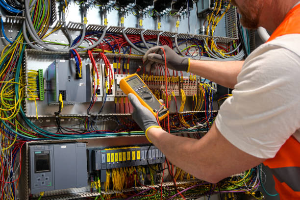 Best Electrical Outlet Repair  in Silverton, OR